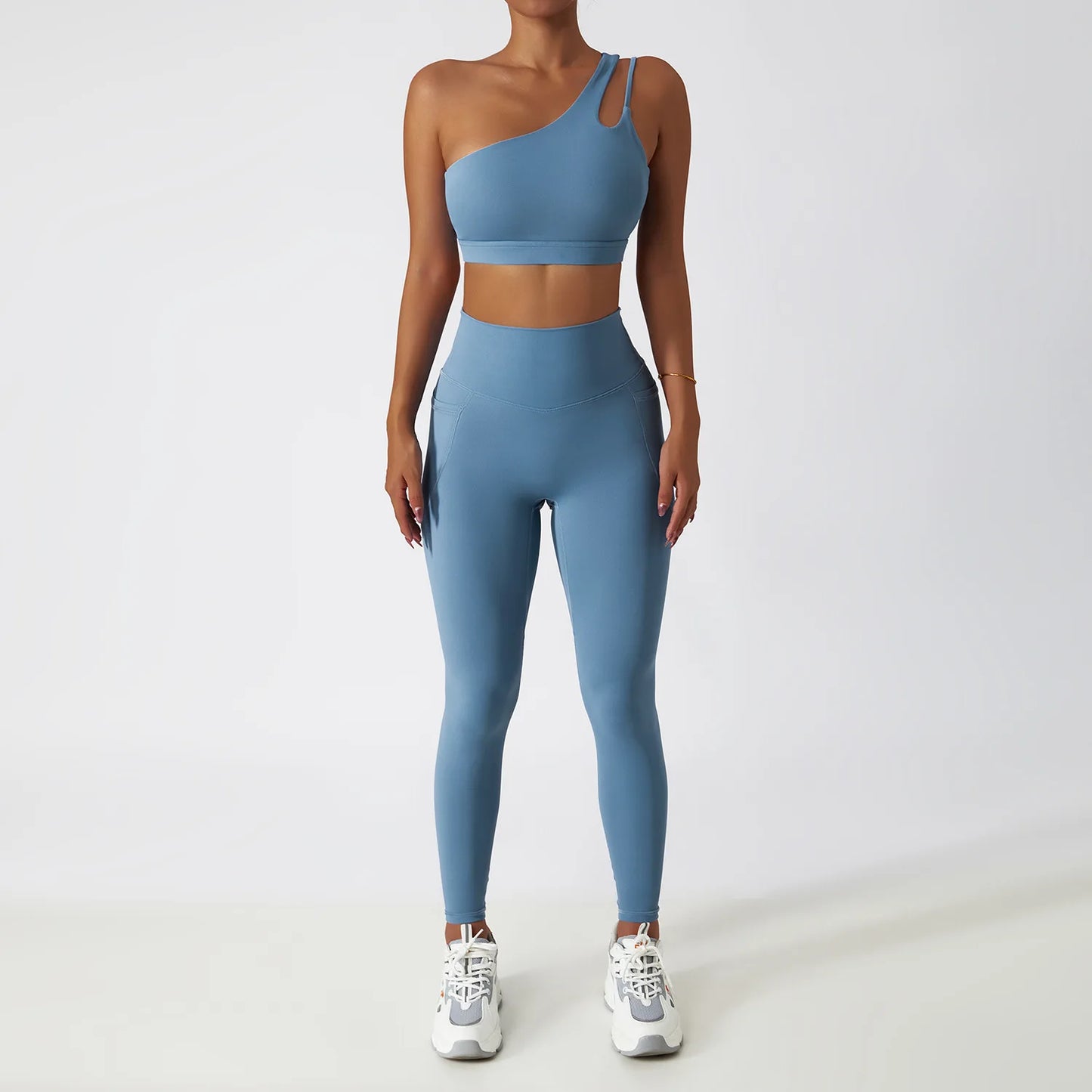 TWO PIECE SPORTWEAR GYM SET RUNNING