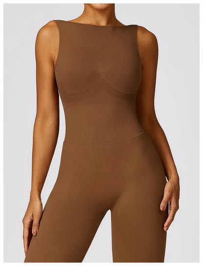 SEAMLESS ONE-PIECE SUIT