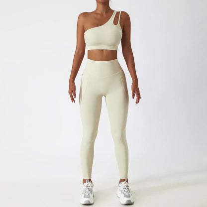 TWO PIECE SPORTWEAR GYM SET RUNNING