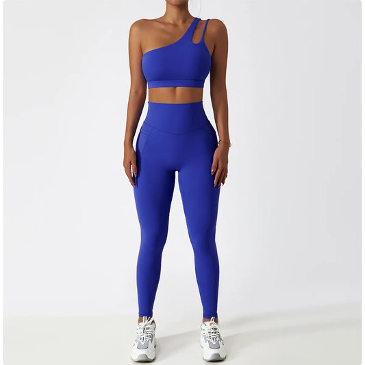 TWO PIECE SPORTWEAR GYM SET RUNNING